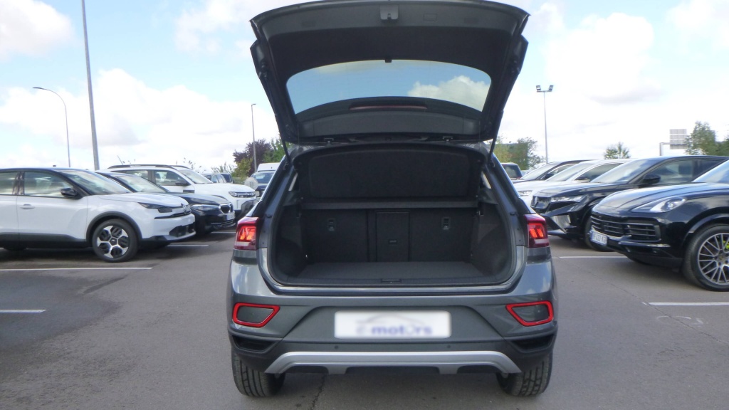 VOLKSWAGEN T-Roc VW Edition TDI 150 DSG7 VW EDITION +SIEGES AV CHAUFFANTS +ALARME - ref: 5-1359688 - Photo 18