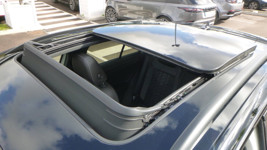 VOLKSWAGEN T-Roc R-Line Edition TDI 150 DSG7 R-LINE EDITION +JANTES 19