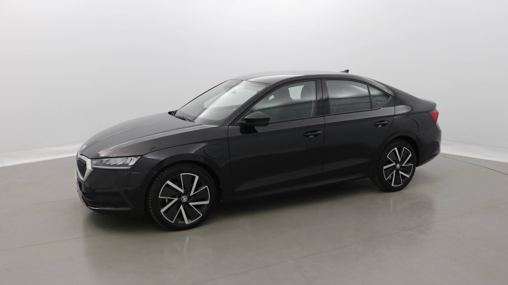 SKODA Octavia Ambition 1.4 TSI PHEV 204 DSG6E AMBITION +ACC +PDC AV - ref: 5-1360924 - Photo 2