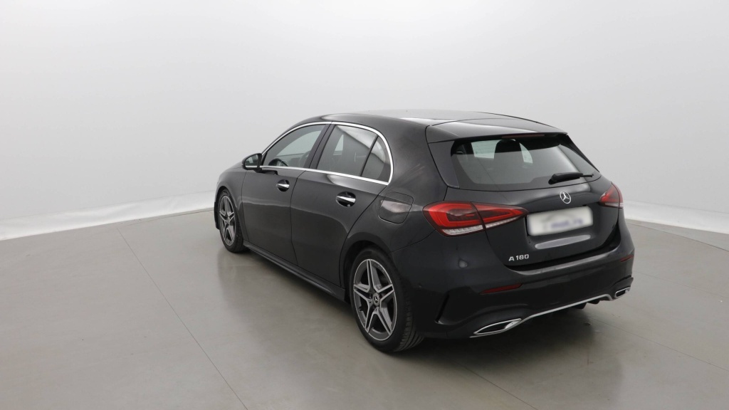 MERCEDES Classe A AMG Line 180 AMG LINE - ref: 5-1362488 - Photo 4