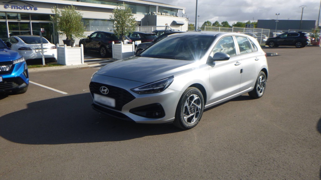 HYUNDAI i30 Creative I30 T-GDI 100 BVM CREATIVE +PACK HIVER - ref: 5-1367365 - Photo 1