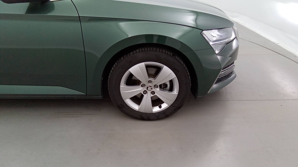 SKODA SuperbCombi Business 1.4 TSI PHEV 218 DSG6 +TOIT - ref: 5-1368750 - Photo 11