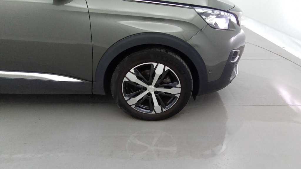 PEUGEOT 5008 Allure PURETECH 130 EAT8 ALLURE - ref: 5-1368764 - Photo 11
