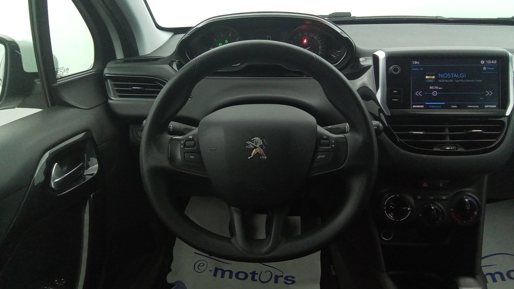 PEUGEOT 208 Active PURETECH 82 ACTIVE - ref: 5-1369096 - Photo 12