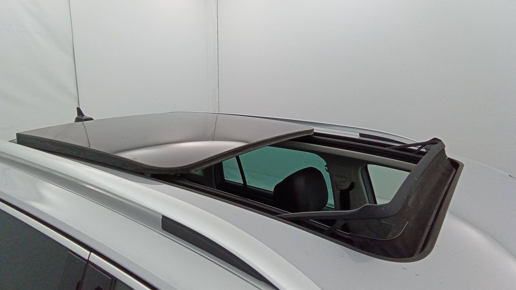 VOLKSWAGEN Tiguan Elegance Exclusive 1.4 EHYBRID 245 DSG6 ELEGANCE EXCLUSIVE +CUIR +TOIT - ref: 5-1369504 - Photo 13