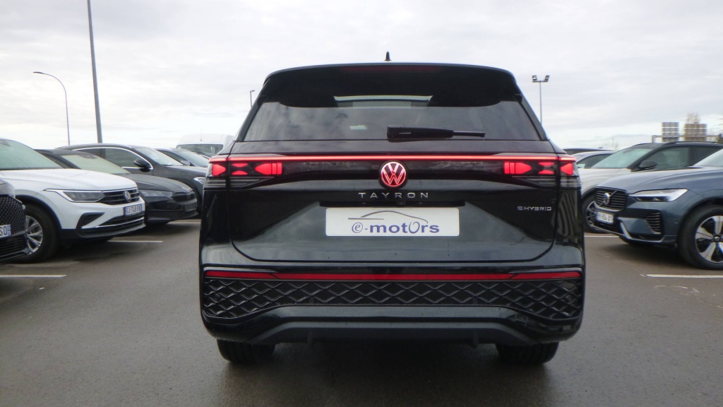 VOLKSWAGEN Tayron R-Line EHYBRID 272 DSG6 5PL R-LINE +TOIT PANO +JA20