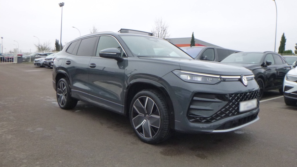 VOLKSWAGEN Tayron R-Line EHYBRID 272 DSG6 5PL R-LINE +TOIT PANO +JA20