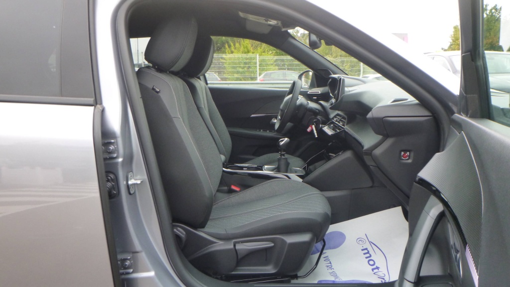PEUGEOT 2008 Allure 100 S&S ALLURE - ref: 5-1373593 - Photo 20