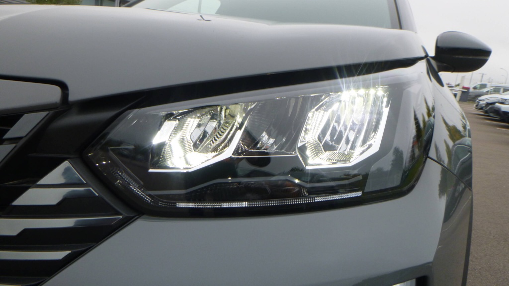 PEUGEOT 2008 Allure 100 S&S ALLURE - ref: 5-1373594 - Photo 9