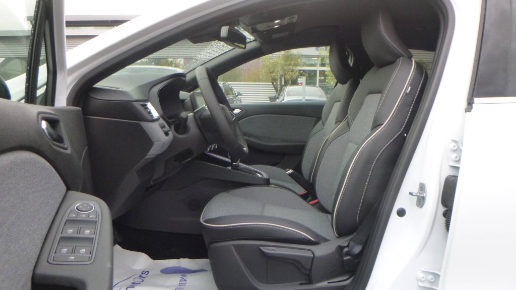 RENAULT Clio Techno CLIO TCE 90 X-TRONIC TECHNO +PACK LOOK - ref: 5-1378980 - Photo 16