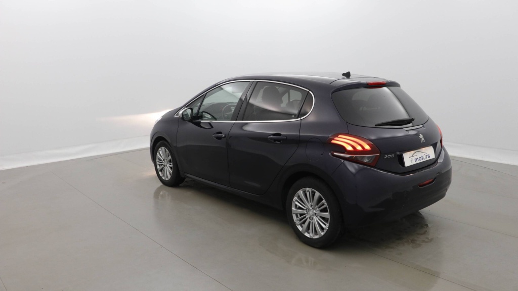 PEUGEOT 208 Allure PURETECH 110 ALLURE - ref: 5-1382504 - Photo 4