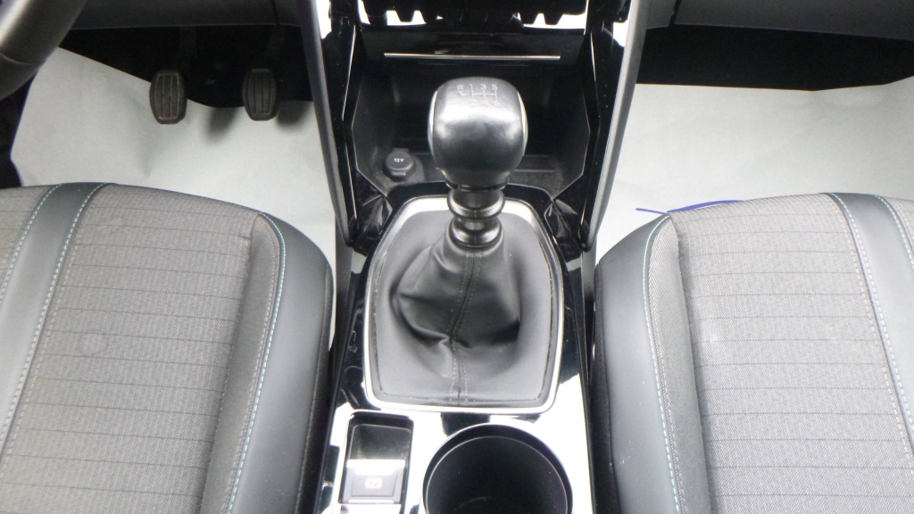 PEUGEOT 2008 Allure PURETECH 100 S&S BVM6 - ALLURE - ref: 5-1383621 - Photo 16