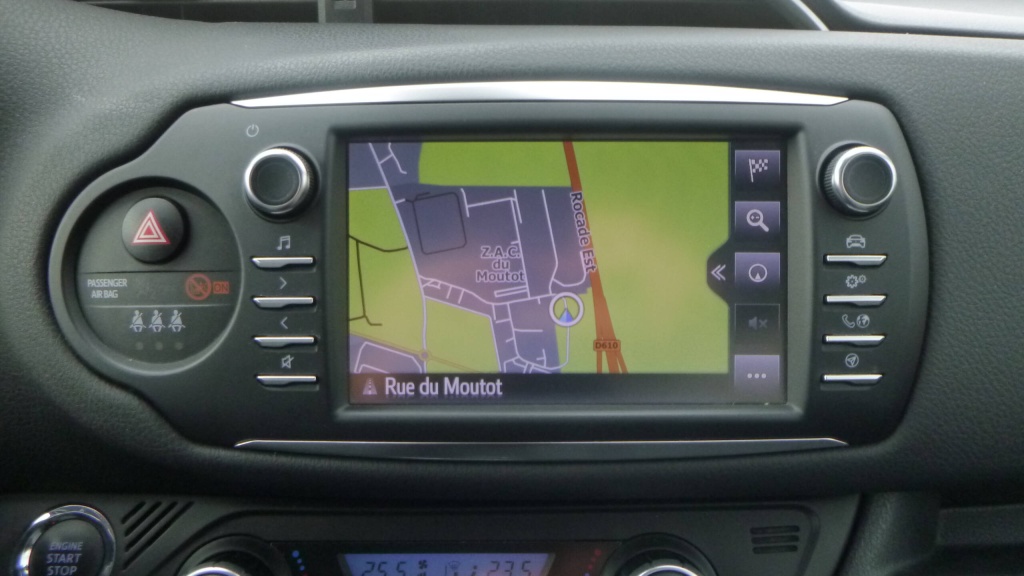 TOYOTA Yaris Design YARIS 110 VVT-I CVT - DESIGN - ref: 5-1390311 - Photo 20