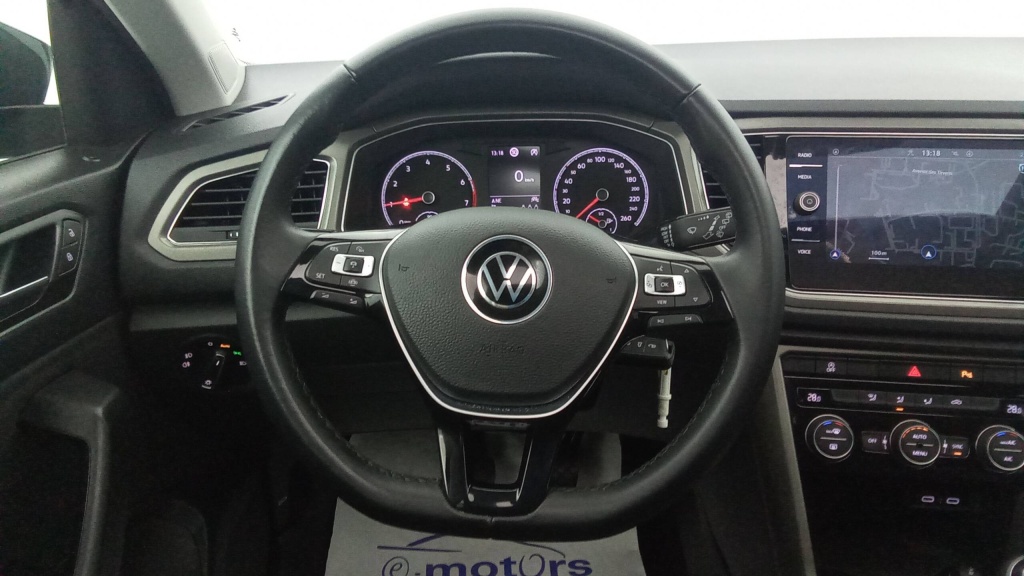 VOLKSWAGEN T-Roc Lounge TSI 110 START/STOP LOUNGE +TOIT PANO +SYSTEME NAVIGATION & INFOTAINMENT 