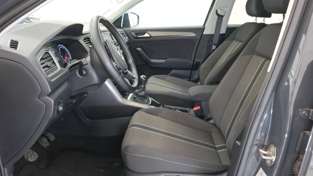 VOLKSWAGEN T-Roc Lounge TSI 110 START/STOP LOUNGE +TOIT PANO +SYSTEME NAVIGATION & INFOTAINMENT 