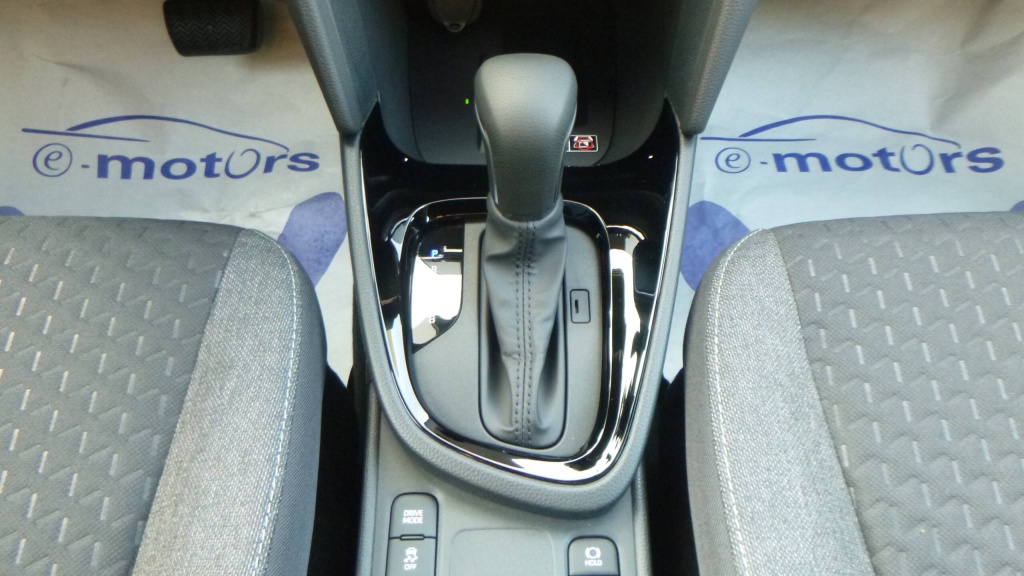 TOYOTA Yaris Cross Design 130H 2WD DESIGN +PACK HIVER +PACK SAFETY - ref: 5-1397796 - Photo 19