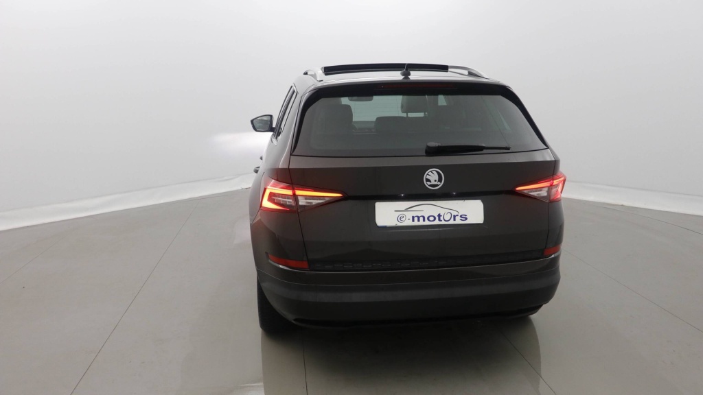 SKODA Kodiaq Style 2.0 TDI 190 SCR DSG7 4X4 5PL - STYLE +CUIR ELECTR - ref: 5-1399350 - Photo 5
