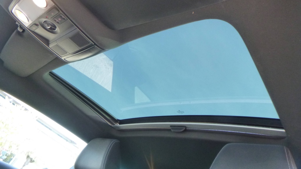 VOLKSWAGEN Scirocco Sportline 2.0 TDI 140CV - SPORTLINE +TOIT - ref: 5-1424634 - Photo 12