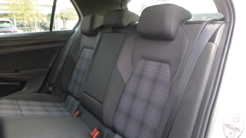 VOLKSWAGEN Golf GTE 1.4 HYBRID RECHARGEABLE OPF 245 DSG6 - GTE - ref: 5-1425668 - Photo 16