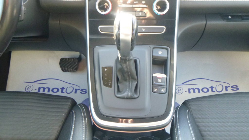 RENAULT Scenic Intens SCENIC BLUE DCI 120 EDC - INTENS - ref: 5-1428100 - Photo 19