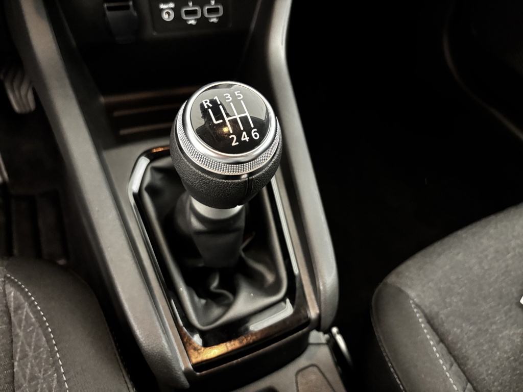 RENAULT Clio Equilibre TCe 90 - ref: 6-2971x184044 - Photo 19