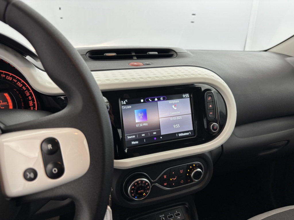 RENAULT Twingo Equilibre SCe 65 - ref: 6-2971x202205 - Photo 18