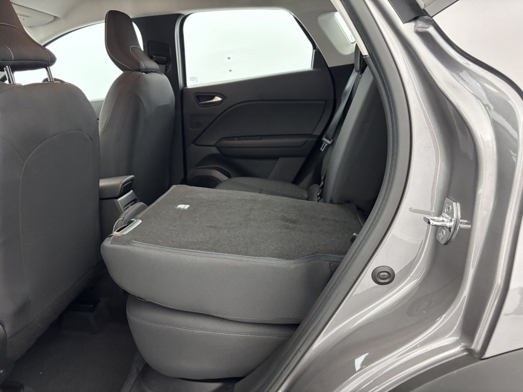 RENAULT Captur Business E-Tech 145 21 - ref: 6-2971x218514 - Photo 11