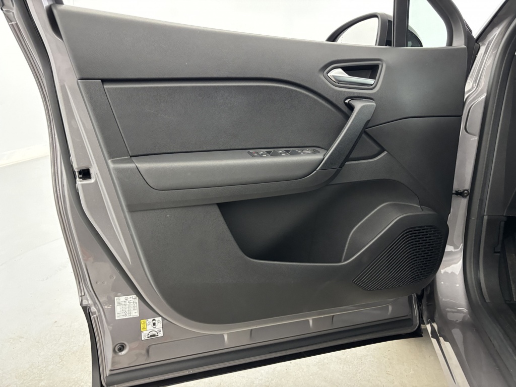 RENAULT Captur Business E-Tech 145 21 - ref: 6-2971x218514 - Photo 12