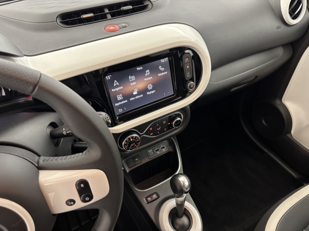 RENAULT Twingo Intens III Achat Integral 21 - ref: 6-2971x226627 - Photo 18