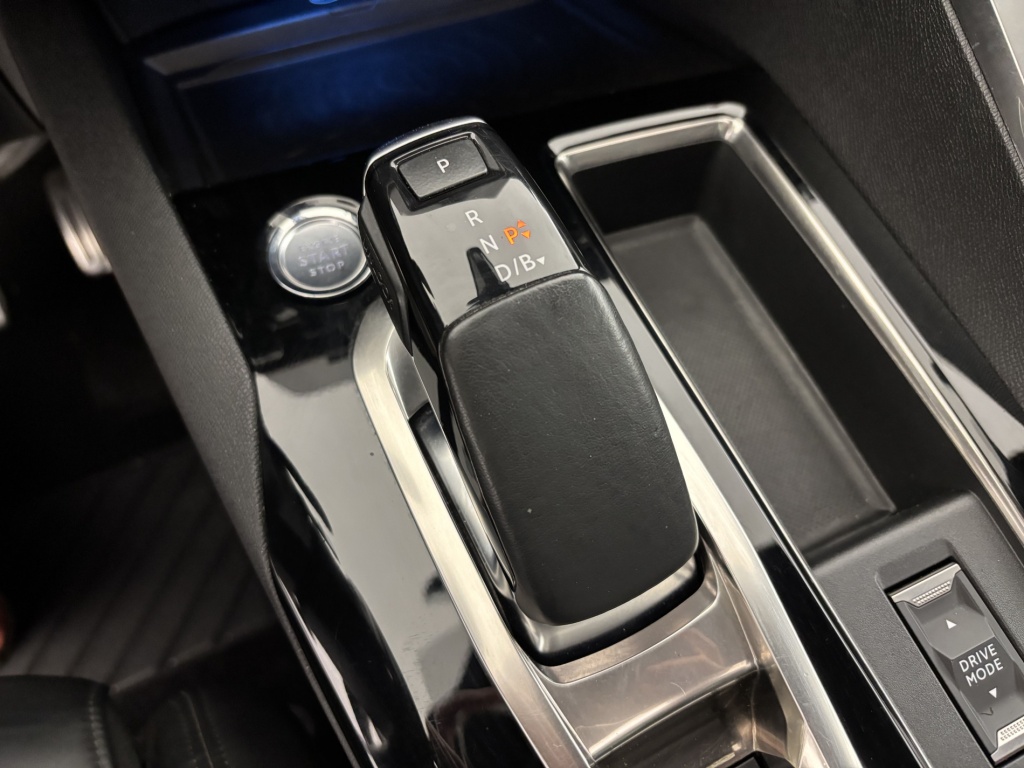 PEUGEOT 3008 GT Hybrid4 300 e-EAT8 - ref: 6-2971x227675 - Photo 20