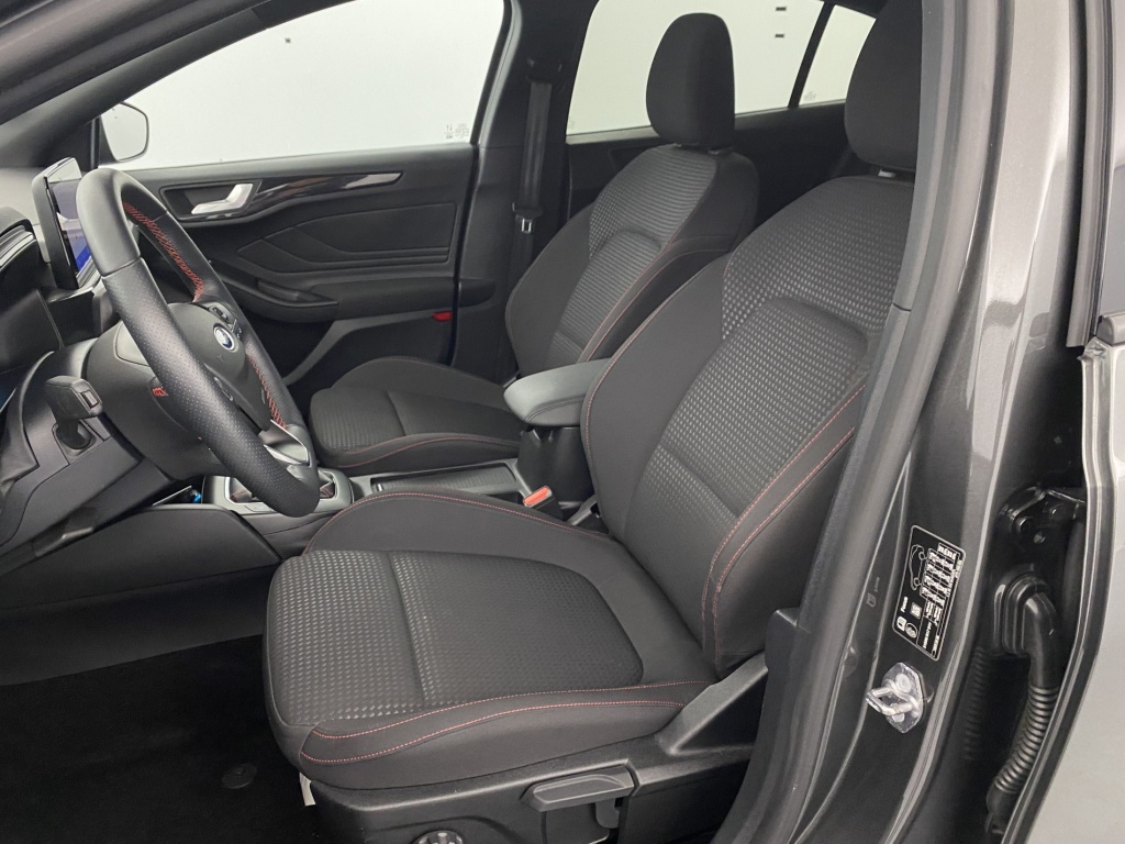 FORD Focus ST Line 1.0 EcoBoost 125 S&S mHEV - ref: 6-2971x228409 - Photo 13