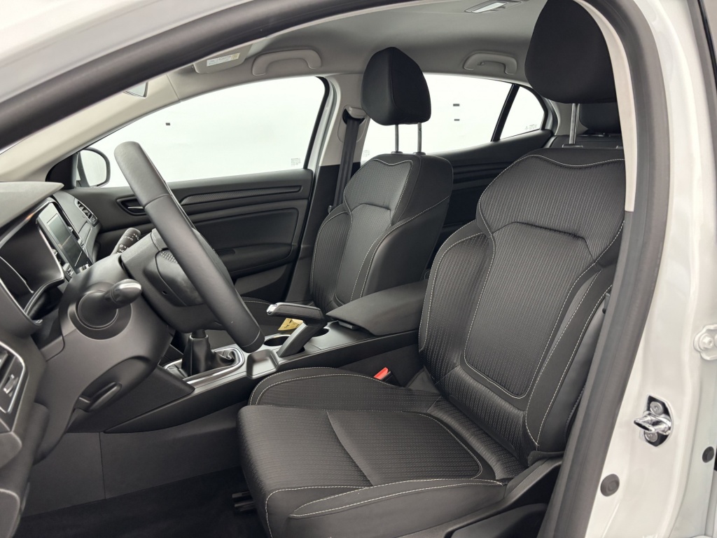 RENAULT Megane Zen Blue dCi 95 - ref: 6-2971x229878 - Photo 13