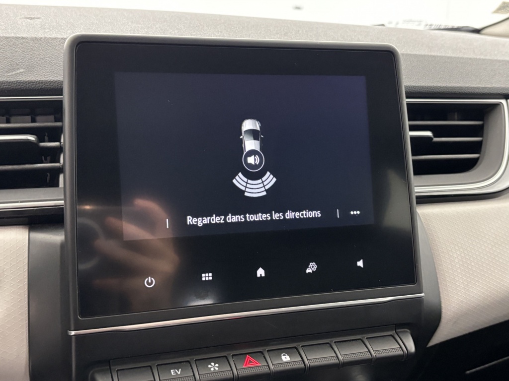 RENAULT Captur Intens E-Tech 145 21 - ref: 6-2971x230302 - Photo 17