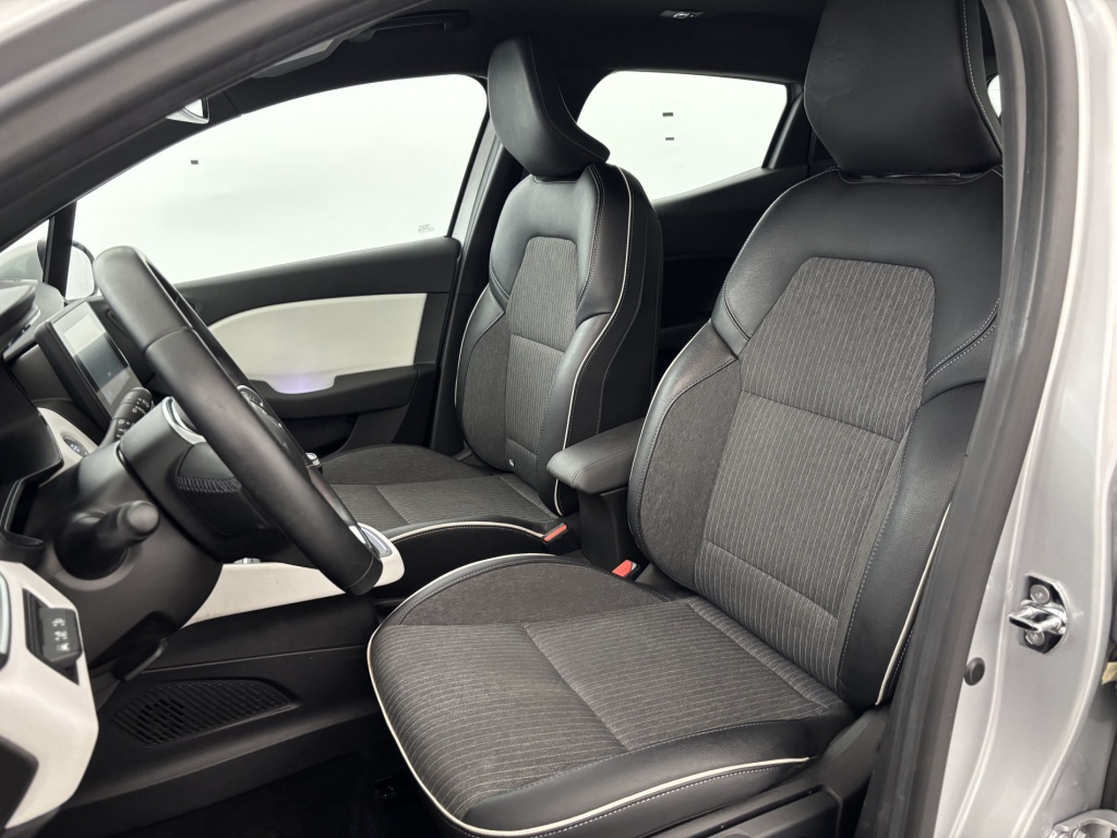 RENAULT Clio Intens Blue dCi 100 21N - ref: 6-2971x231285 - Photo 13