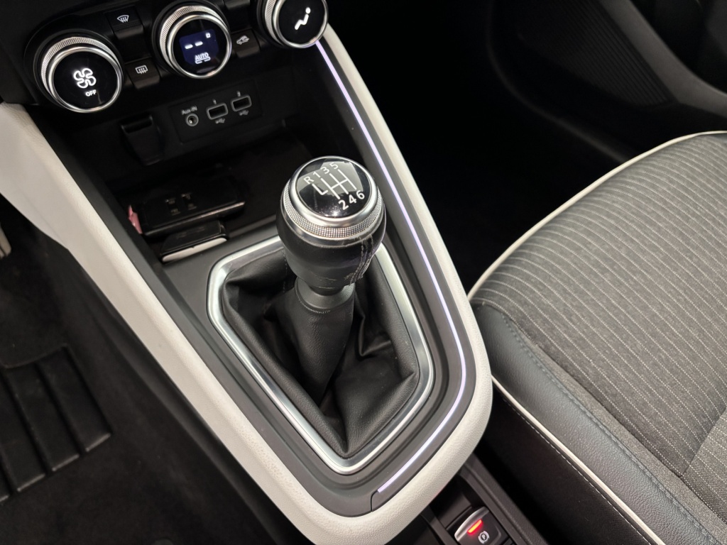 RENAULT Clio Intens Blue dCi 100 21N - ref: 6-2971x231285 - Photo 20