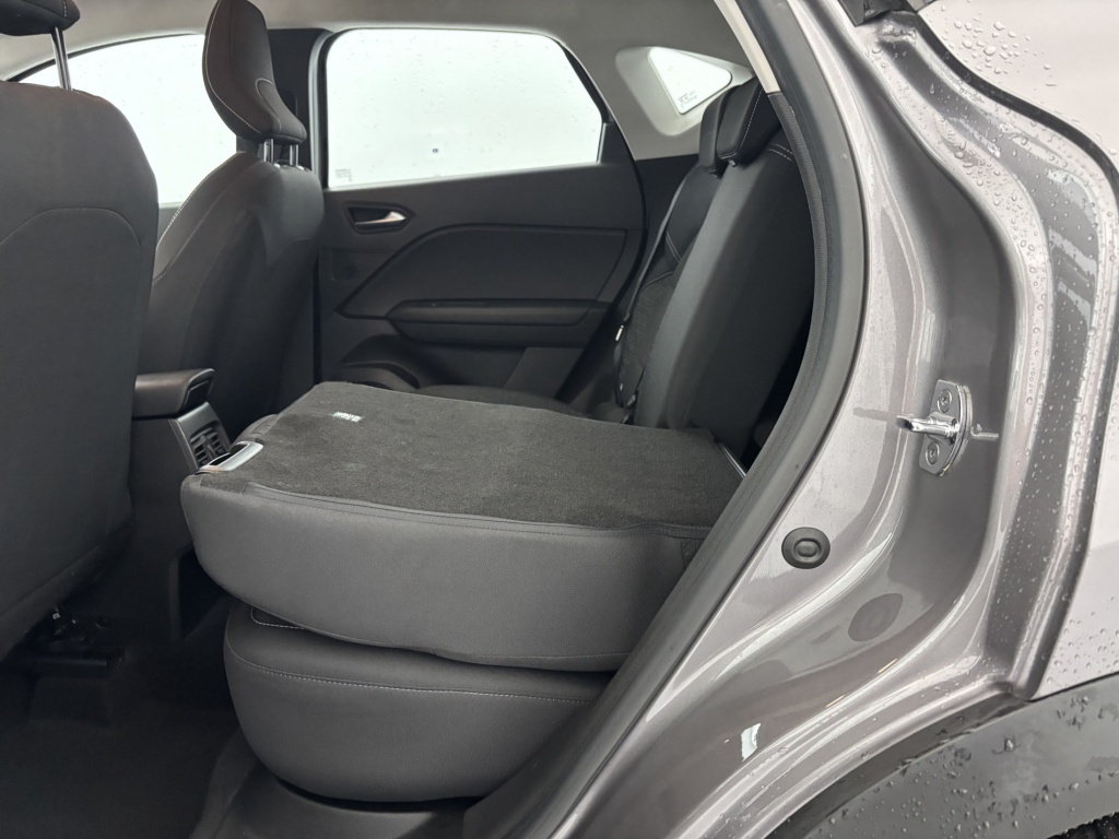 RENAULT Captur Business E-Tech 145 21 - ref: 6-2971x233857 - Photo 11