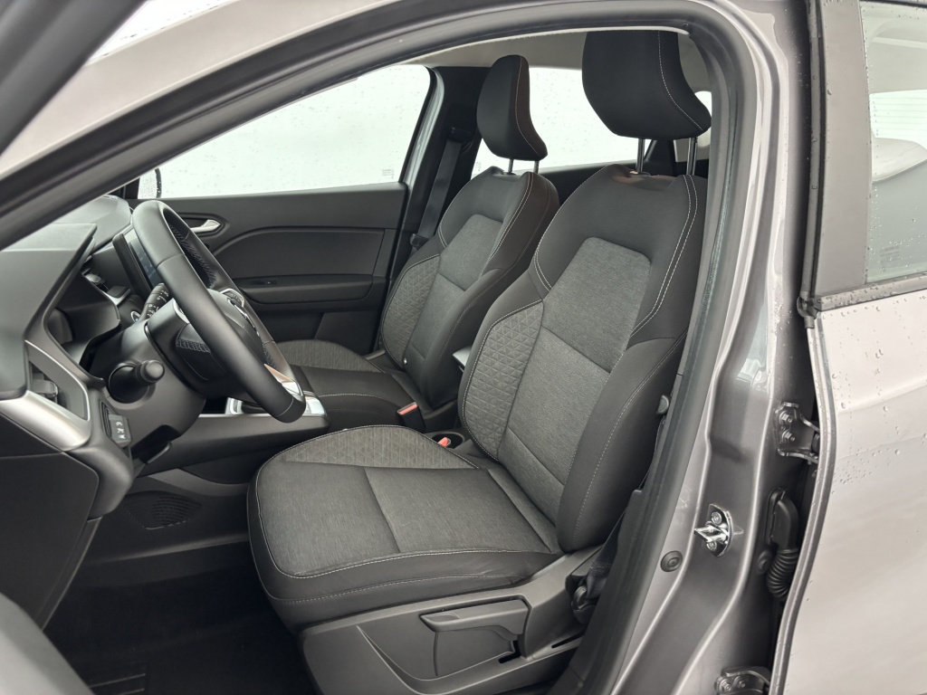 RENAULT Captur Business E-Tech 145 21 - ref: 6-2971x233857 - Photo 13