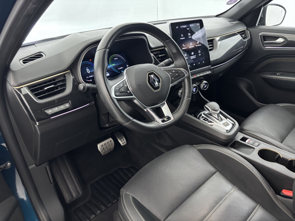 RENAULT Arkana Engineered E-Tech hybride 145 22 - ref: 6-2971x234819 - Photo 13