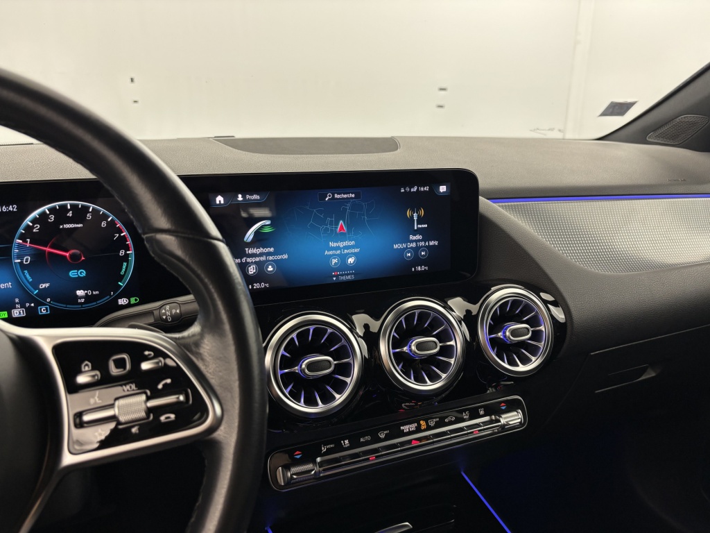 MERCEDES GLA Progressive Line 250 e 8G-DCT - ref: 6-2971x235212 - Photo 17