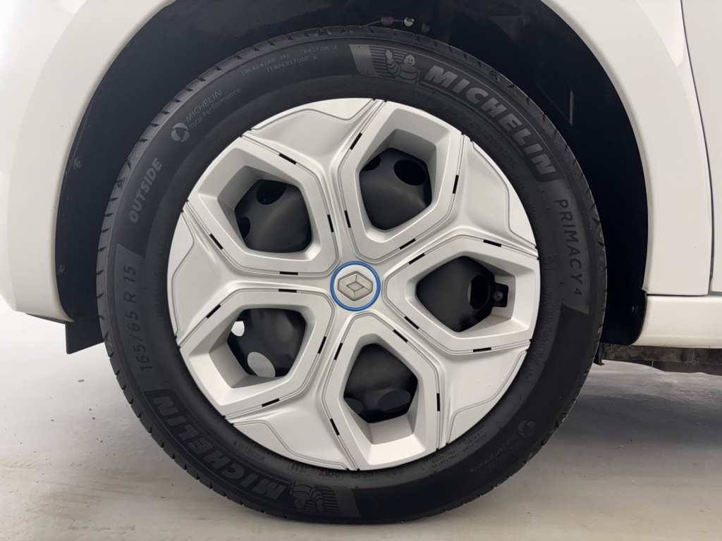 RENAULT Twingo Zen III Achat Integral 21 - ref: 6-2971x235289 - Photo 20