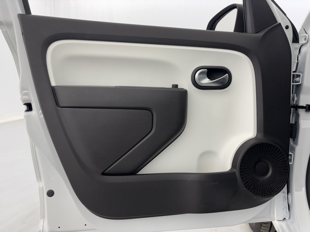 RENAULT Twingo Equilibre III E-Tech - ref: 6-2971x235691 - Photo 12