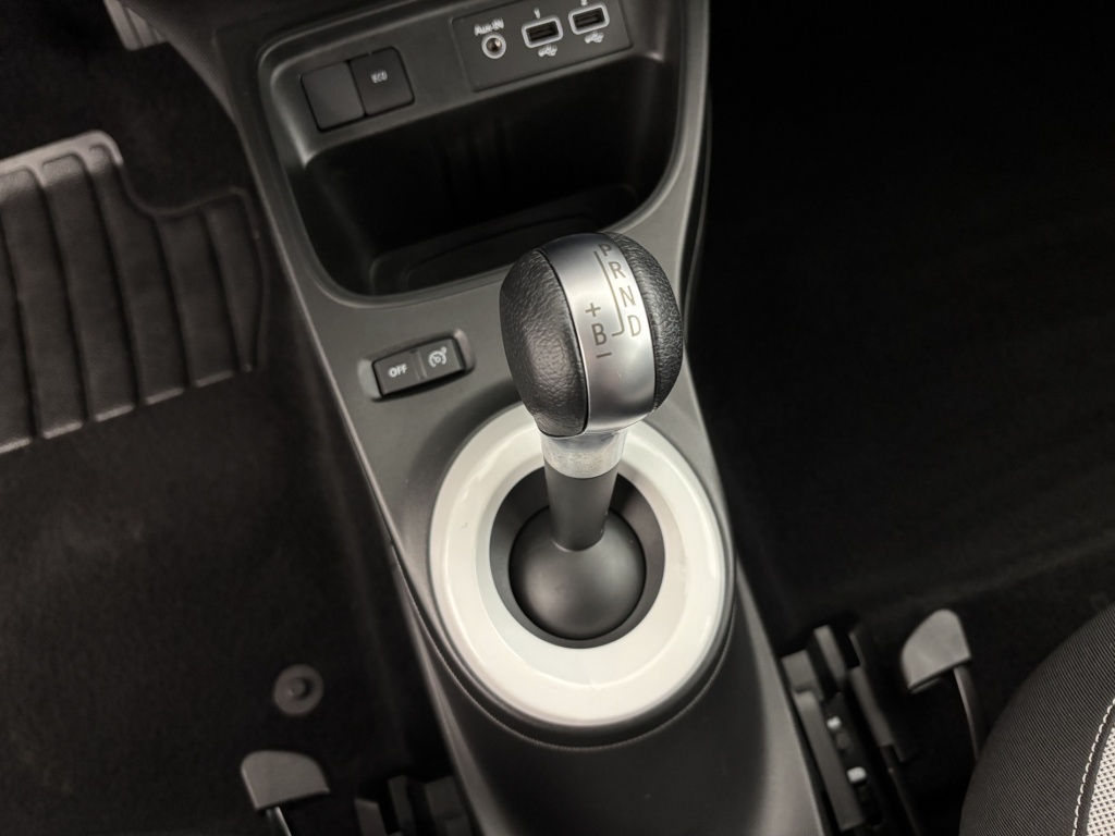 RENAULT Twingo Equilibre III E-Tech - ref: 6-2971x235691 - Photo 19