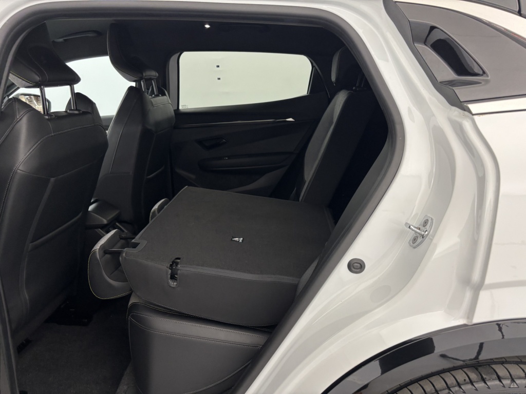 RENAULT Megane Techno EV60 220 ch super charge - ref: 6-2971x235840 - Photo 11