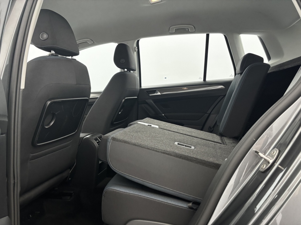 VOLKSWAGEN Golf Sportvan IQ.Drive 1.5 TSI 150 EVO DSG7 - ref: 6-2971x236217 - Photo 11