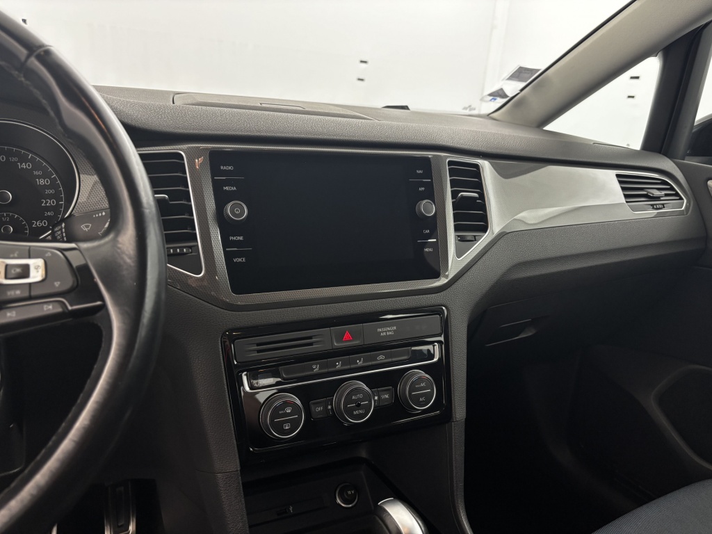 VOLKSWAGEN Golf Sportvan IQ.Drive 1.5 TSI 150 EVO DSG7 - ref: 6-2971x236217 - Photo 18