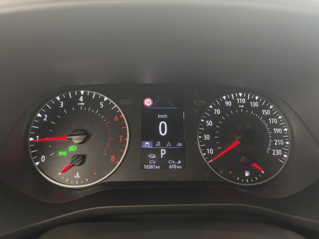 RENAULT Arkana Evolution mild hybrid 140 EDC FAP 22 - ref: 6-2971x236354 - Photo 17