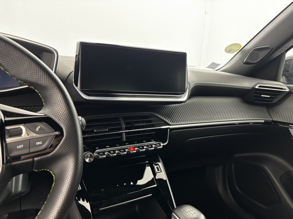 PEUGEOT 2008 GT BlueHDi 110 S&S BVM6 - ref: 6-2971x236428 - Photo 18