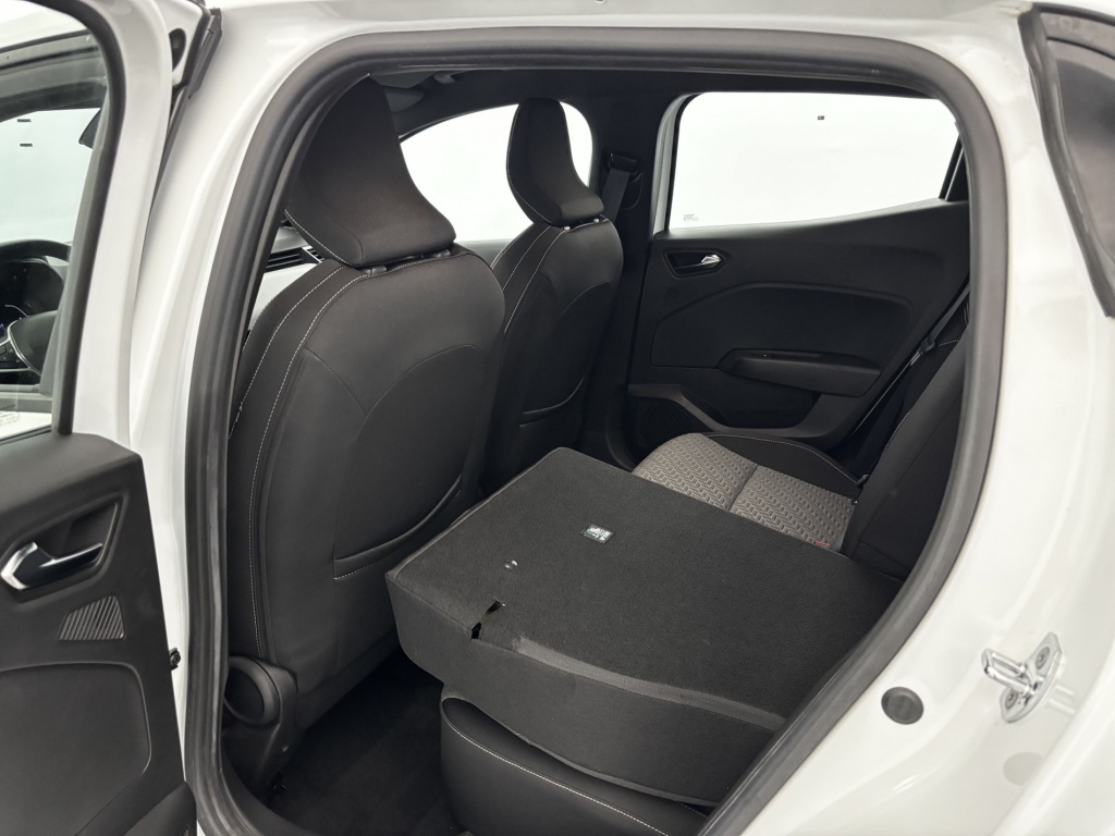 RENAULT Clio Limited E-Tech 140 21N - ref: 6-2971x237212 - Photo 11