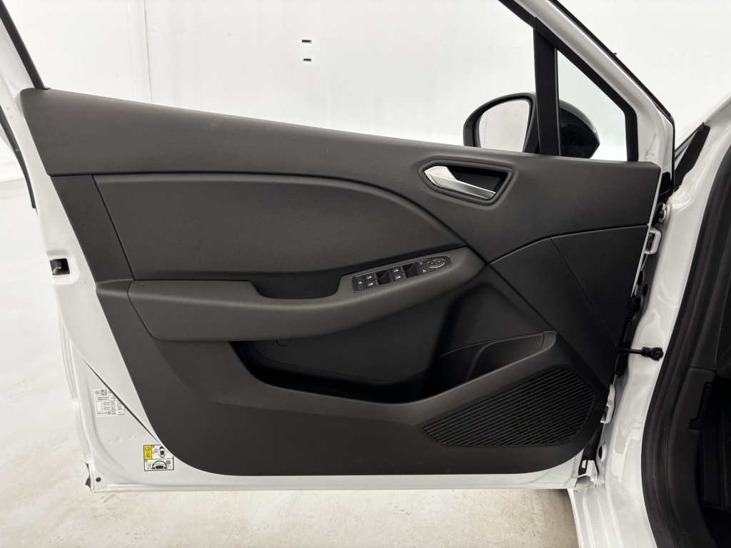 RENAULT Clio Limited E-Tech 140 21N - ref: 6-2971x237212 - Photo 12