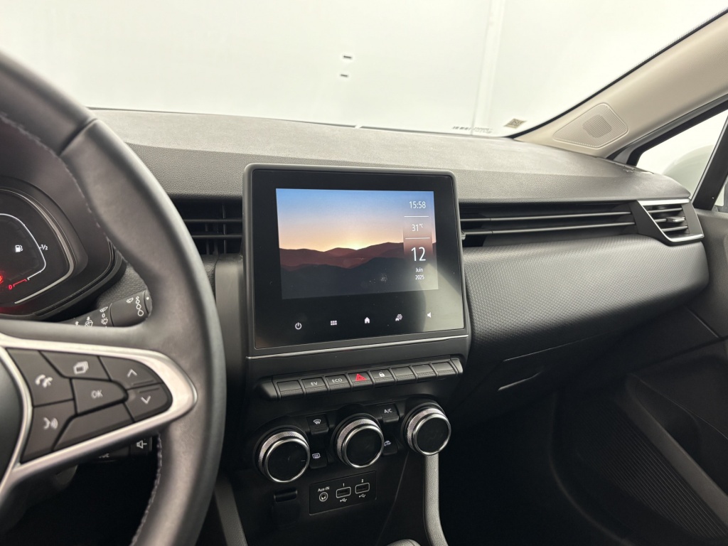 RENAULT Clio Zen E-Tech 140 21N - ref: 6-2971x237972 - Photo 17